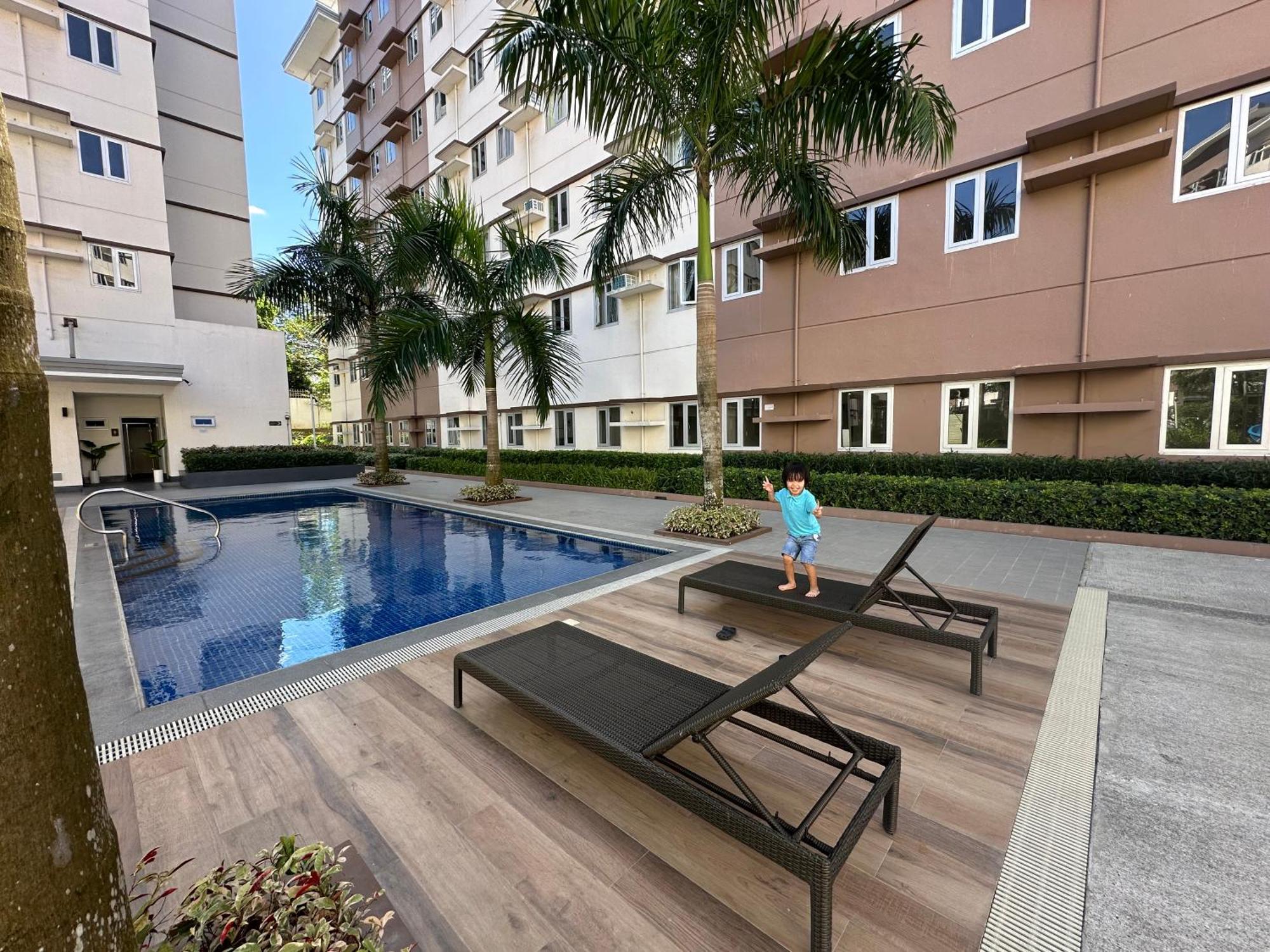 Starlight Suites Trece Martires Екстериор снимка