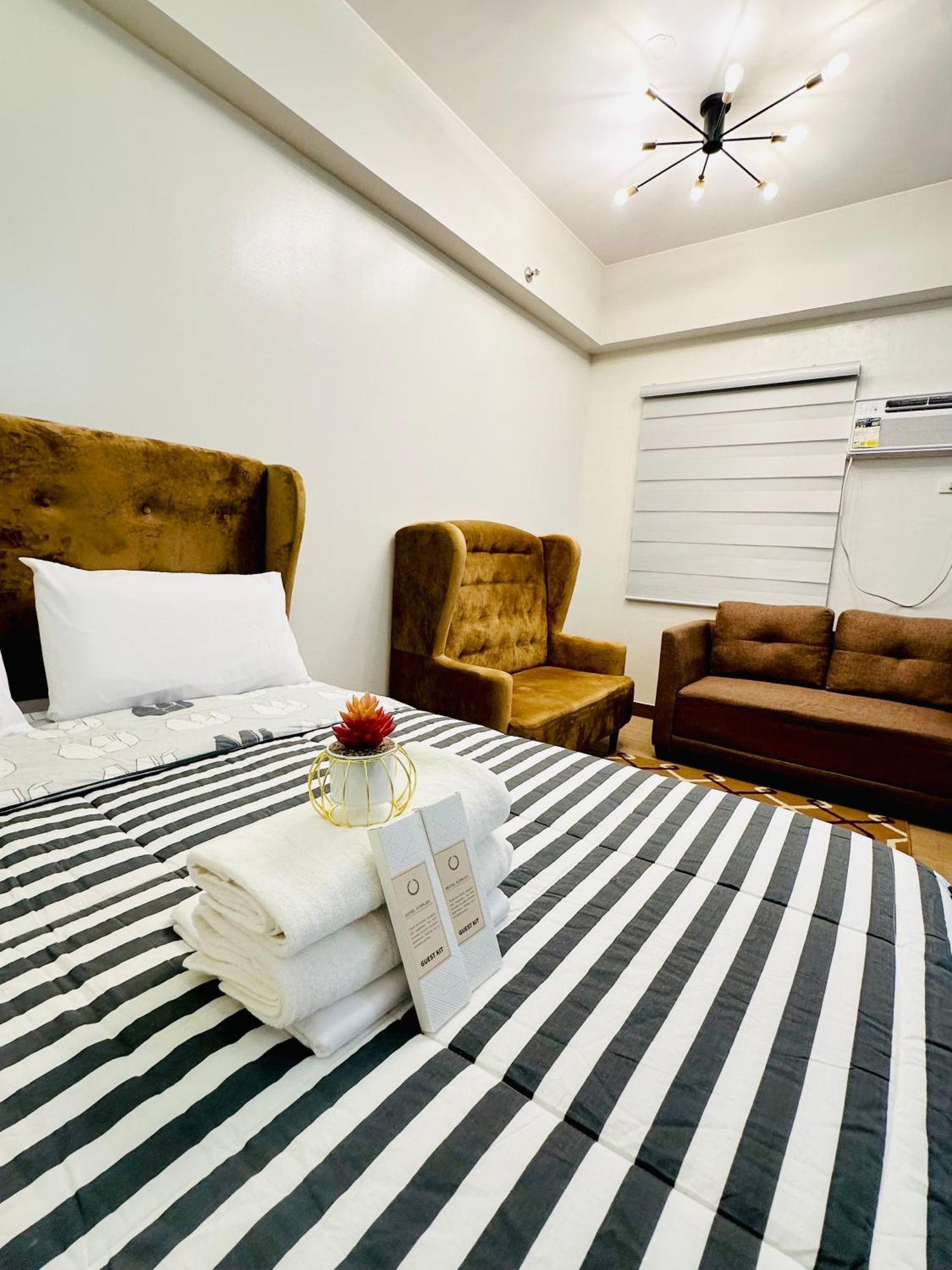 Starlight Suites Trece Martires Екстериор снимка